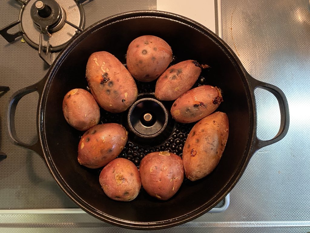 バーゲンブック 盛栄堂 みよちゃんちの焼芋鍋 φ240×H140mm キッチン、日用品、文具